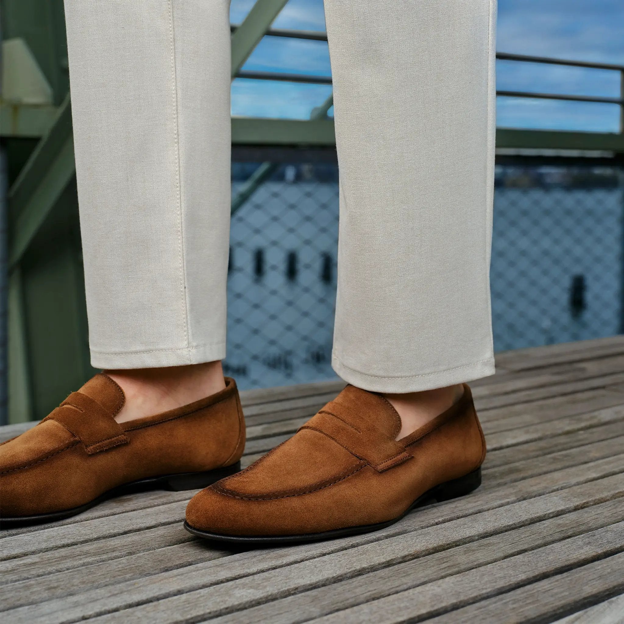TO Boot New York - Aldrin Mid Brown Suede Penny Loafer Mid Brown Suede / 9 / True TO SIZE. TO Boot New York - Aldrin Mid Brown Suede Penny Loafer Mid Brown Suede / 9 / True TO SIZE.