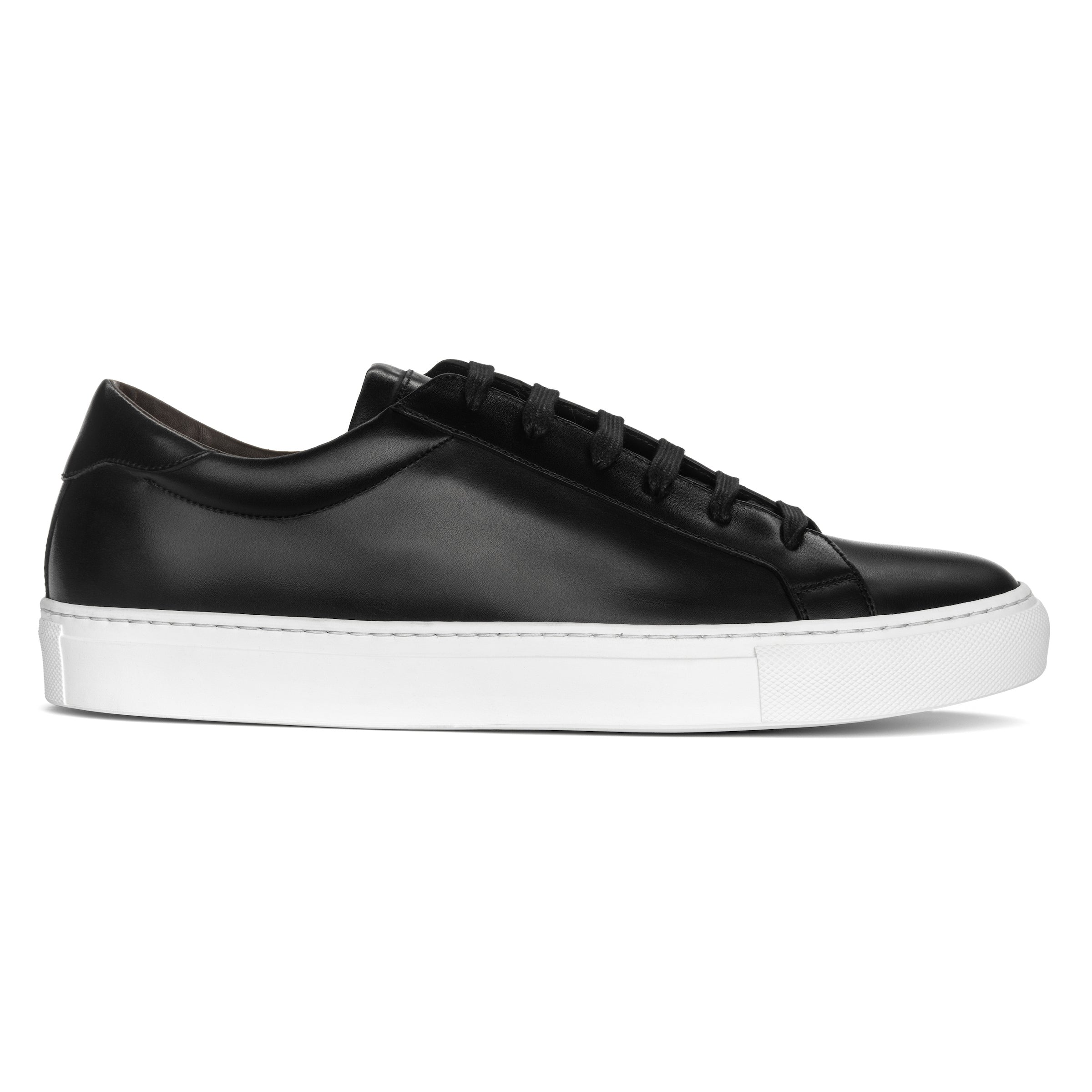 Sierra Black/White Sneaker